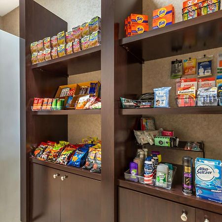 Best Western Plus Lytle Inn And Suites Екстериор снимка